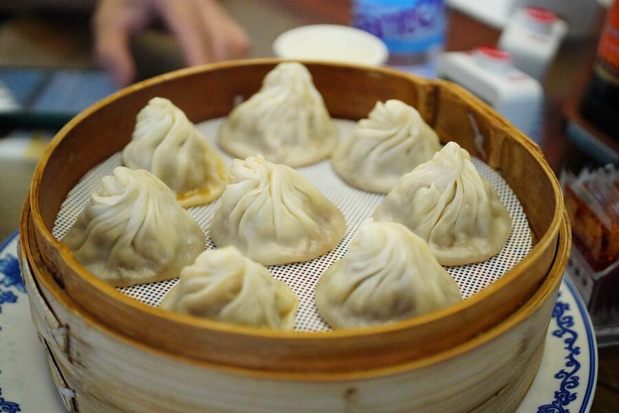 Steamed Chinese dumplings in bamboo basket