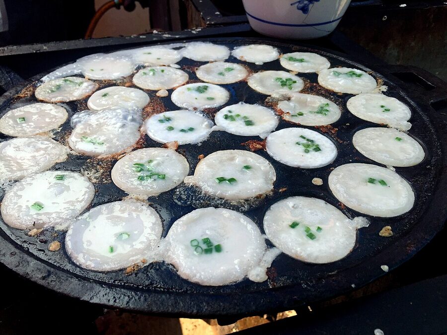 Kanom krok Thai coconut pancakes