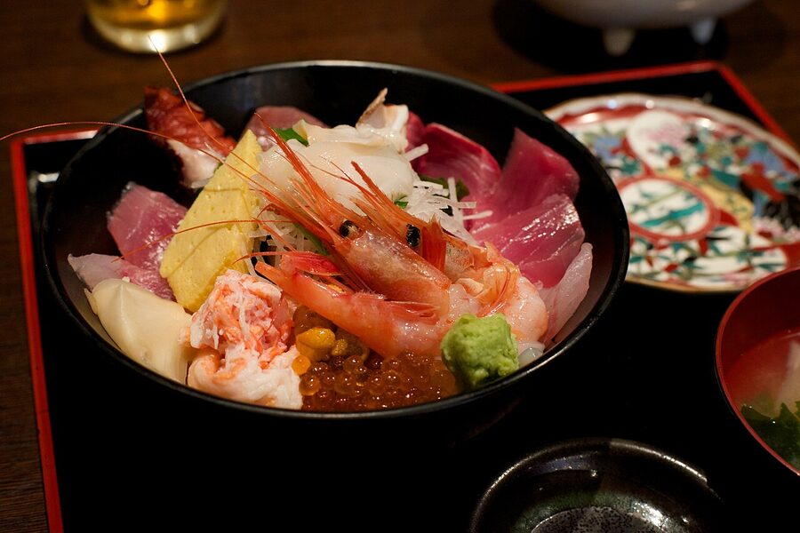 A kaisen-don rice bowl with mixed seafood on top