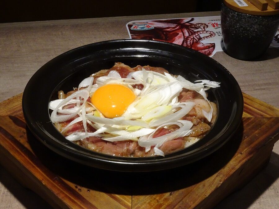 Clay pot rice bo zai fan Hong Kong dai pai dong