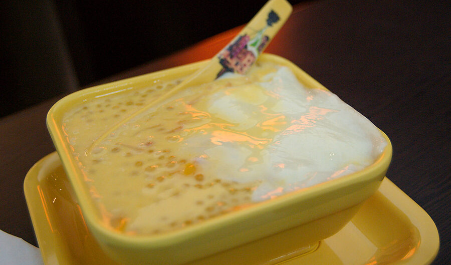 Mango pomelo sago Hong Kong dessert