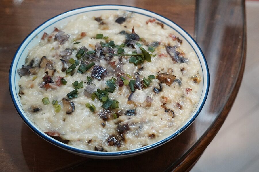 Homestyle pan-fried turnip cake with preserved meat