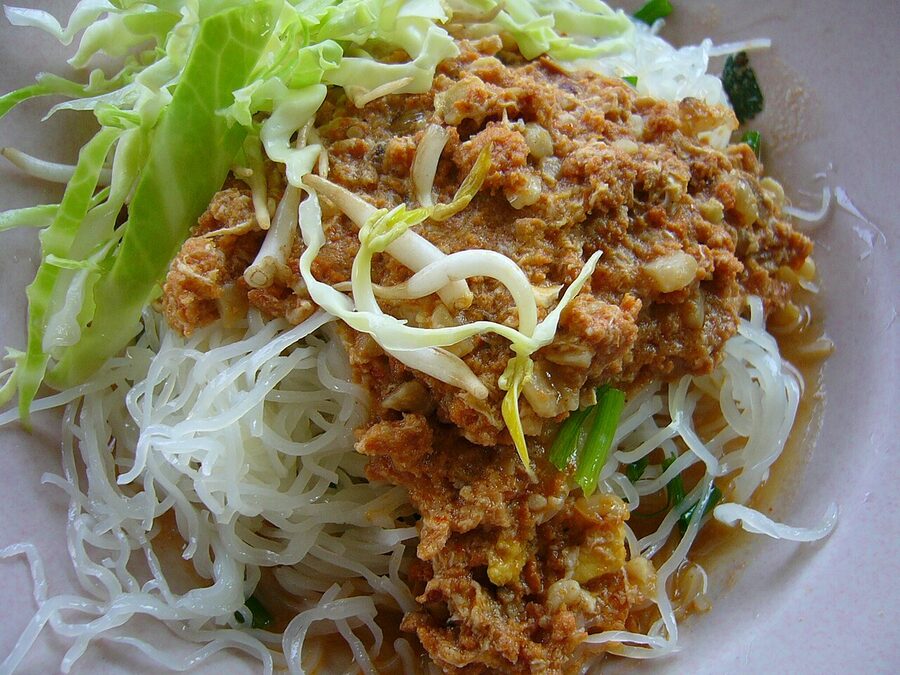 Kanom jeen nam ya fish curry noodles southern Thailand