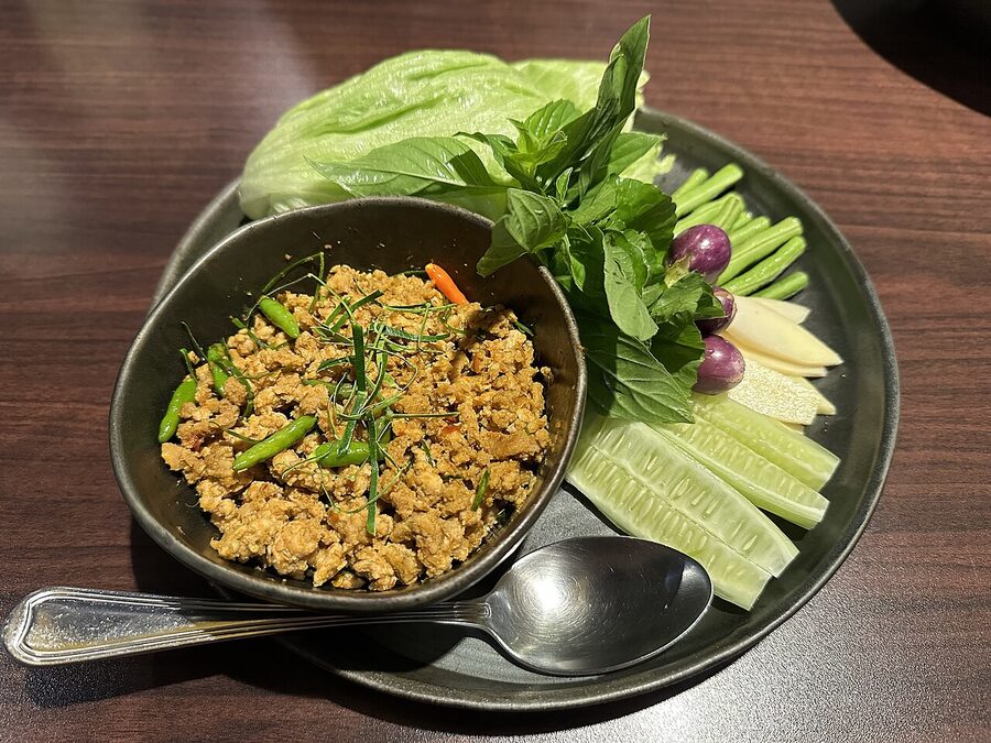 Khua kling with minced pork stir-fried dry curry