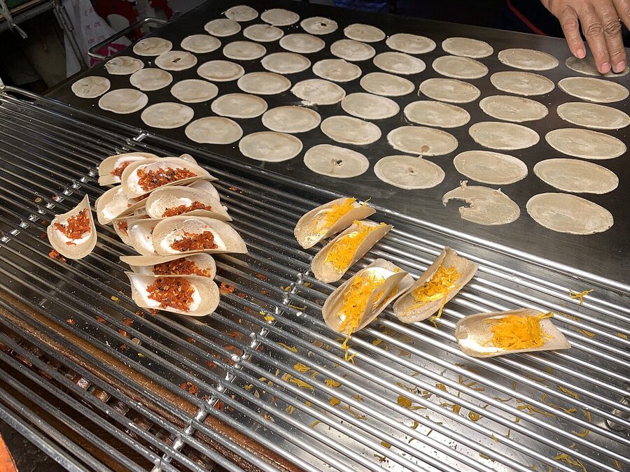 Traditional Thai khanom bueang boran sweet
