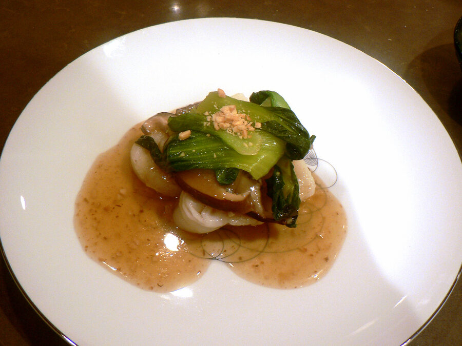 Rad na wide noodles in gravy with Chinese broccoli