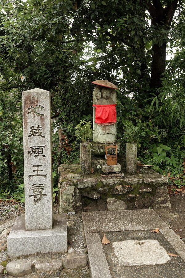 Nanzen-ji Temple's massive sanmon gate in Higashiyama, Kyoto