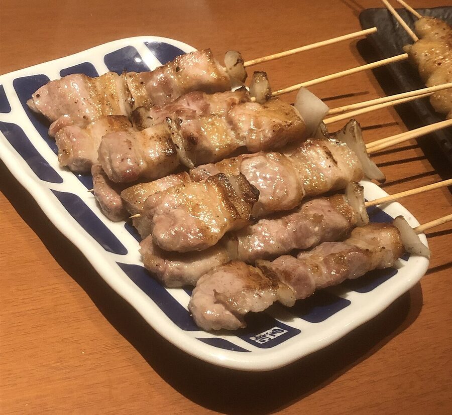 Pork belly skewers (buta-bara), the kushiyaki star