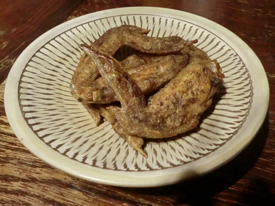 Sekai no Yamachan tebasaki, the Nagoya salt-and-pepper wing